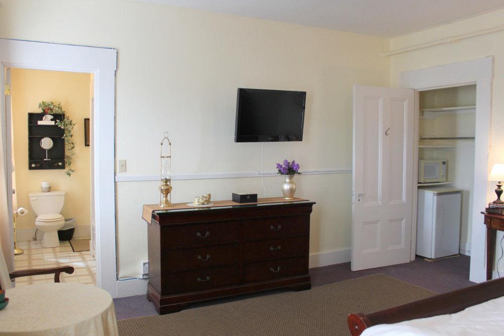 Kennedy Inn St. Andrews By The Sea Exterior photo
